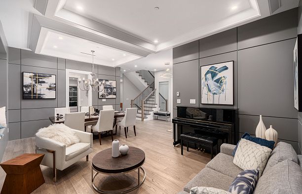 2820 W 32nd Avenue MacKenzie Heights