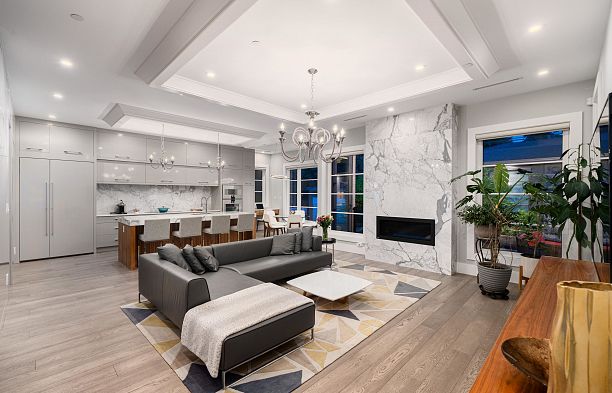 2820 W 32nd Avenue MacKenzie Heights