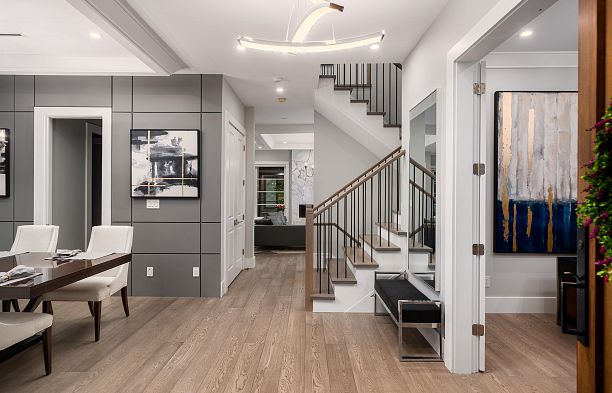 2820 W 32nd Avenue MacKenzie Heights