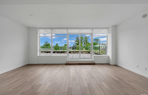 303 5077 Cambie Street Cambie