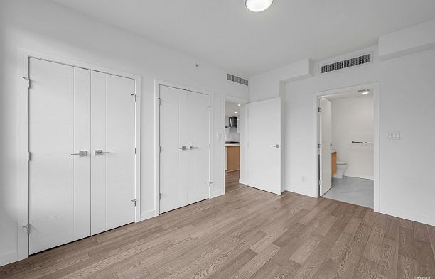 303 5077 Cambie Street Cambie