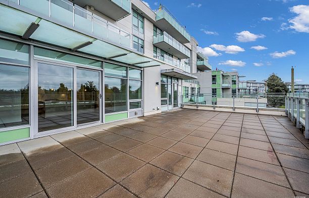 303 5077 Cambie Street Cambie