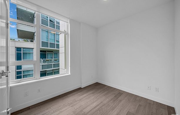 303 5077 Cambie Street Cambie