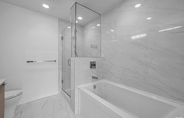 303 5077 Cambie Street Cambie