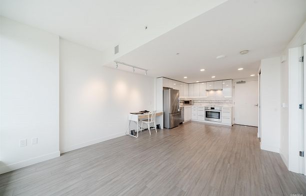 433 438 W King Edward Avenue Cambie