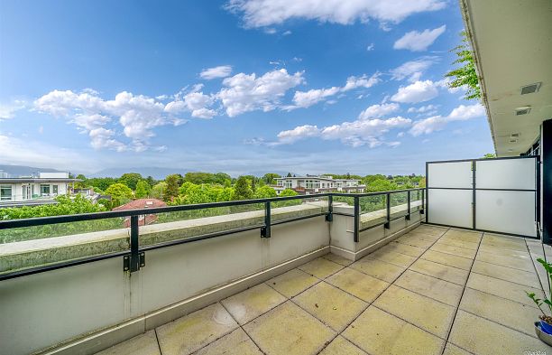 433 438 W King Edward Avenue Cambie