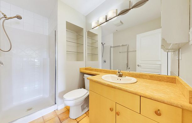412 3333 W 4th Avenue Kitsilano