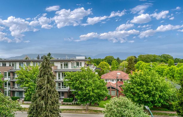 433 438 W King Edward Avenue Cambie
