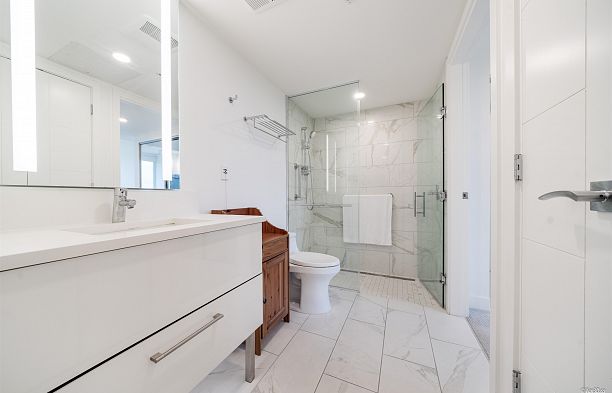 433 438 W King Edward Avenue Cambie