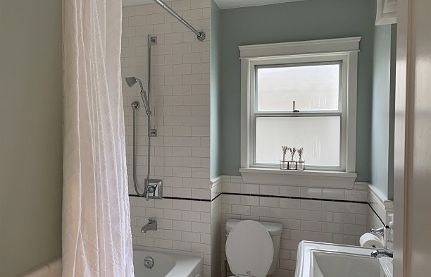 3250 W 35th Avenue MacKenzie Heights