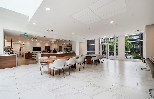 433 438 W King Edward Avenue Cambie