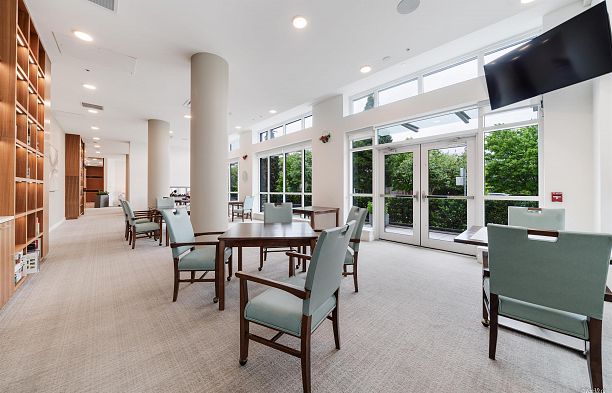 433 438 W King Edward Avenue Cambie