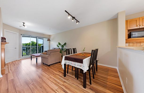 412 3333 W 4th Avenue Kitsilano