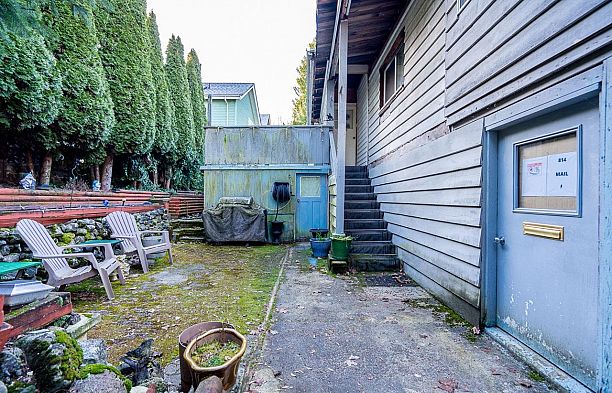814 W 23rd Avenue Cambie