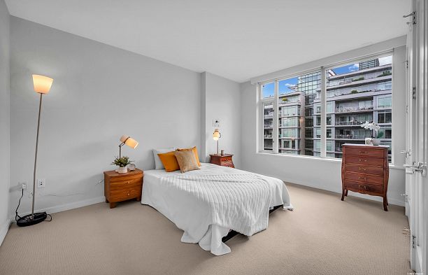 701 77 Walter Hardwick Avenue False Creek