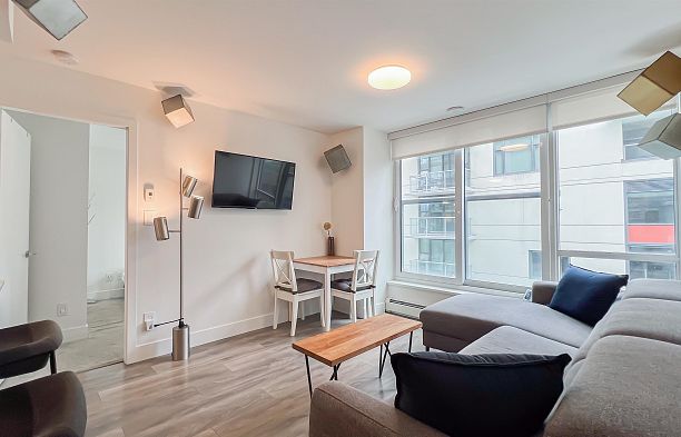503 1788 Columbia Street False Creek