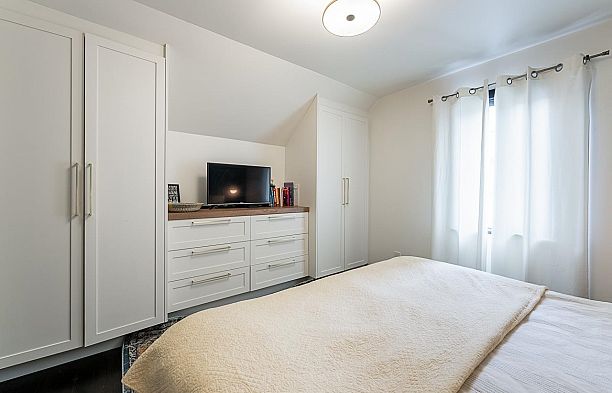 341 W 22nd Avenue Cambie