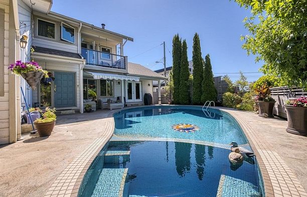 8184 East Boulevard S.W. Marine