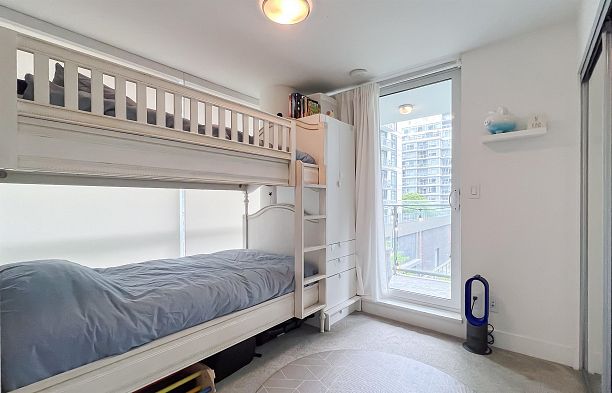 503 1788 Columbia Street False Creek