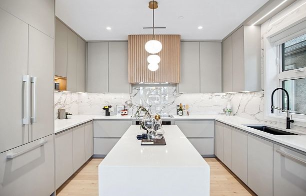 2790 W 21st Avenue Arbutus