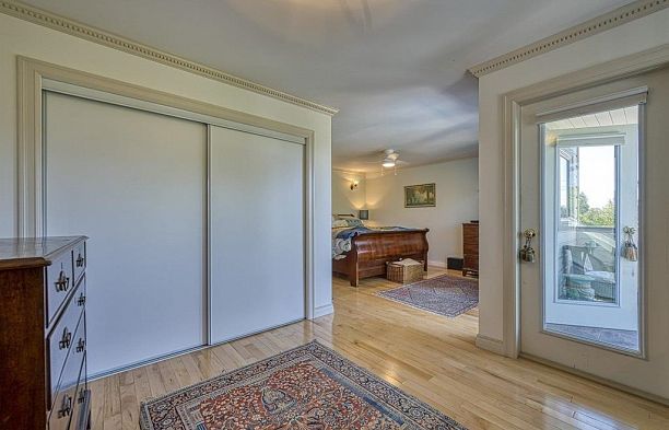 8184 East Boulevard S.W. Marine