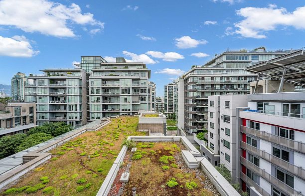 701 77 Walter Hardwick Avenue False Creek