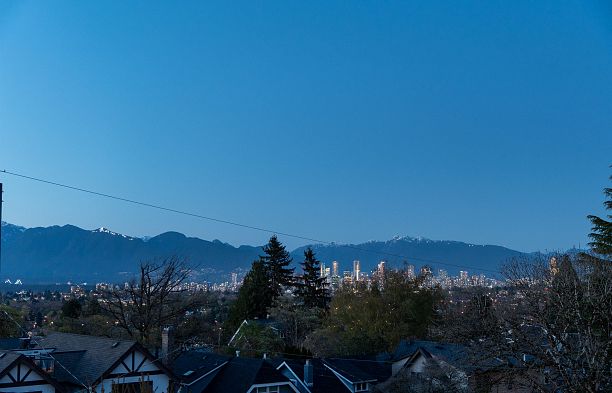 3113 W 27th Avenue MacKenzie Heights