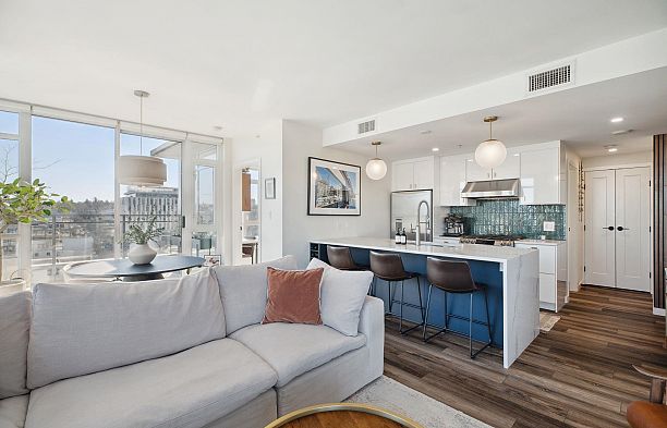 1101 89 West 2nd Avenue False Creek