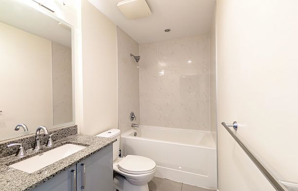 201 63 W 2nd Avenue False Creek