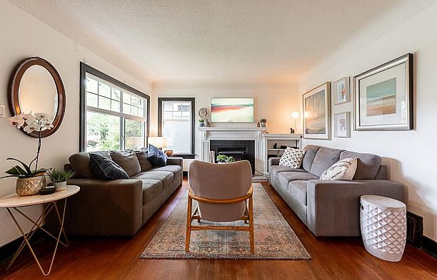 341 W 22nd Avenue Cambie