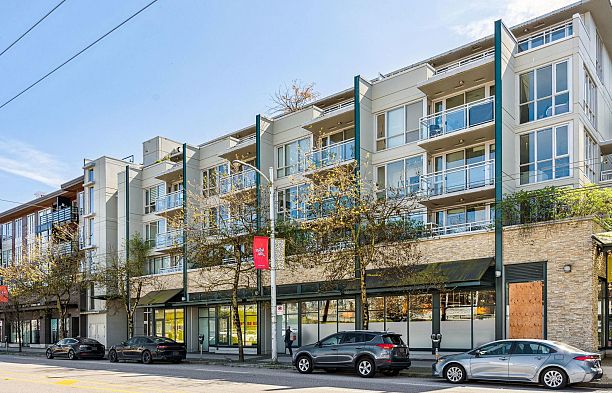 303 1680 West 4th Avenue False Creek
