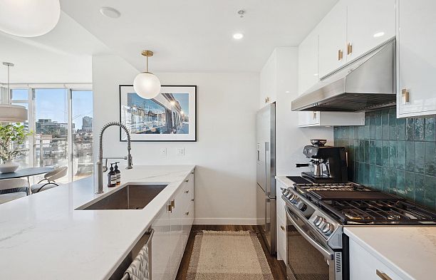 1101 89 West 2nd Avenue False Creek