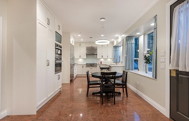 590 W 63rd Avenue Marpole