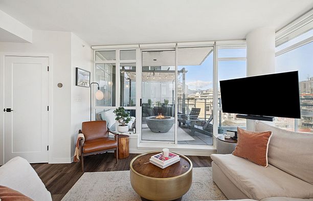 1101 89 West 2nd Avenue False Creek