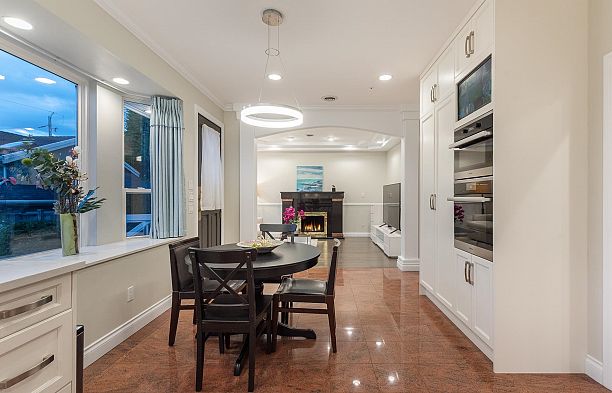 590 W 63rd Avenue Marpole