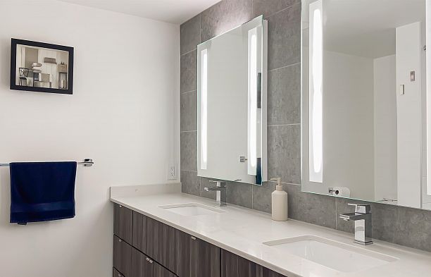 503 1788 Columbia Street False Creek
