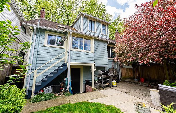 341 W 22nd Avenue Cambie