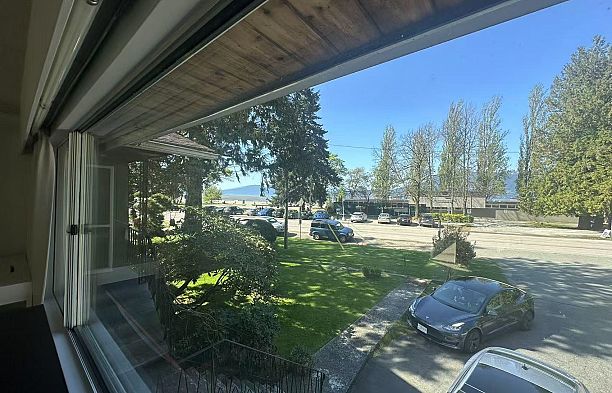 4422 NW MARINE, Vancouver BC V6R 1B6 Point Grey