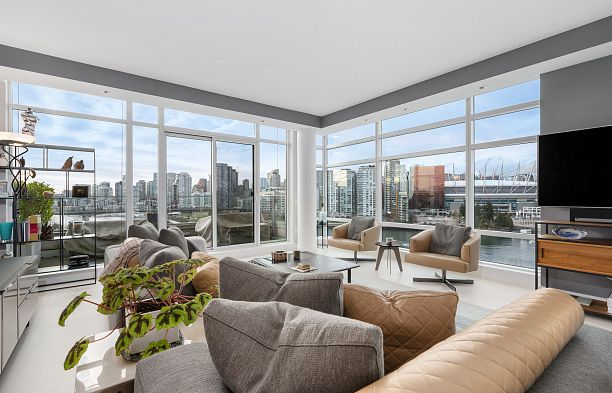 1005 1616 Columbia Street False Creek
