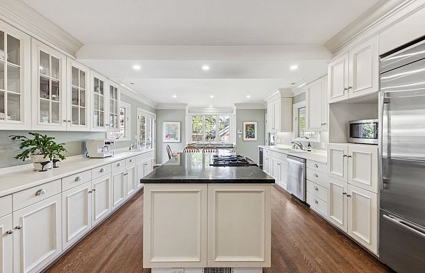 2627 W 37th Avenue MacKenzie Heights