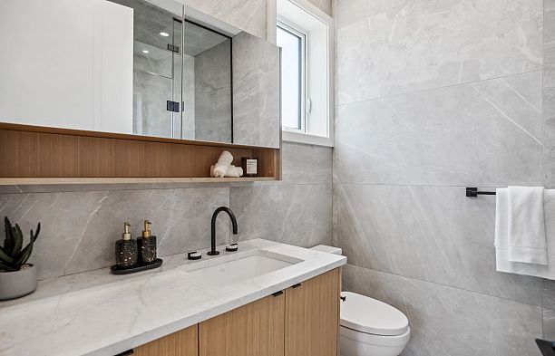 2790 W 21st Avenue Arbutus