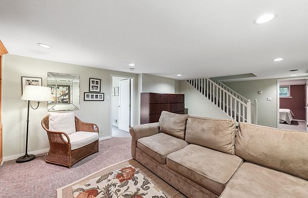 2627 W 37th Avenue MacKenzie Heights