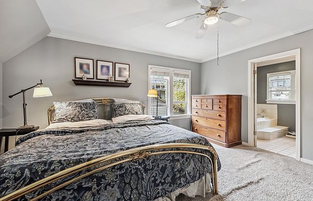 2627 W 37th Avenue MacKenzie Heights