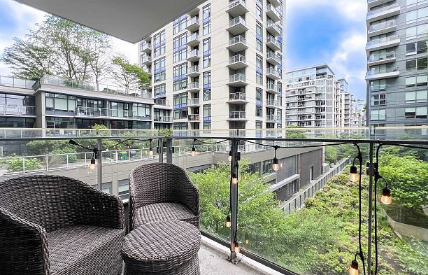 503 1788 Columbia Street False Creek