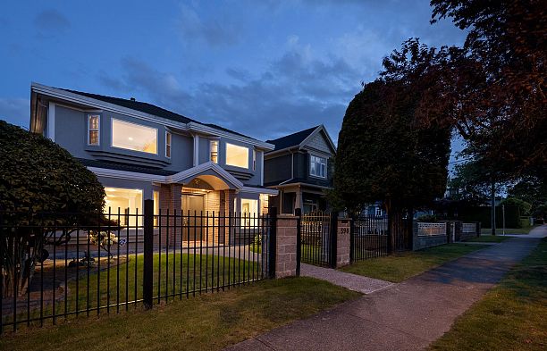 590 W 63rd Avenue Marpole