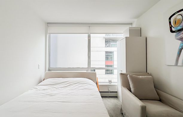 503 1788 Columbia Street False Creek