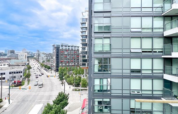 503 1788 Columbia Street False Creek