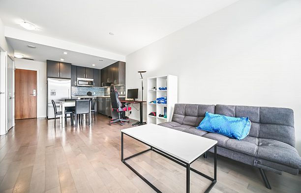 201 63 W 2nd Avenue False Creek