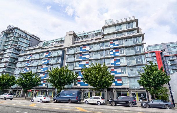 201 63 W 2nd Avenue False Creek