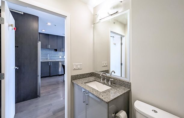 201 63 W 2nd Avenue False Creek